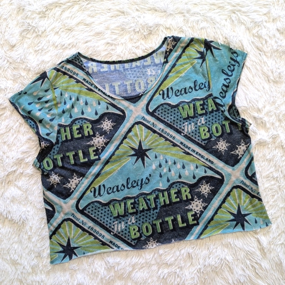 Blackmilk Harry Potter Weasley's Weather in a Bottle Cropped Tee - Picture 2 of 11